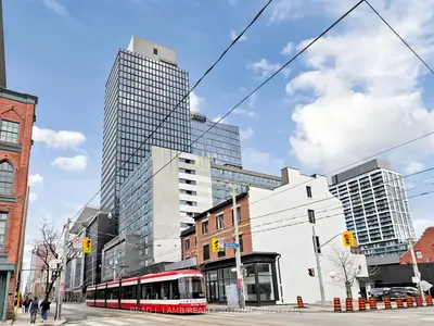 Condo Apartment in Toronto