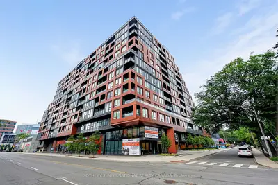 Condo Apartment in Toronto