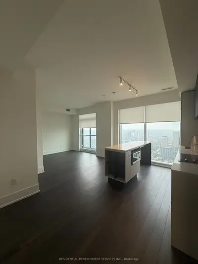 89 Church Street 4806, Toronto, On M5c 0b7
