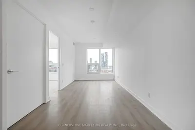 100 Queen Street E 2306, Toronto, On M5c 0b5