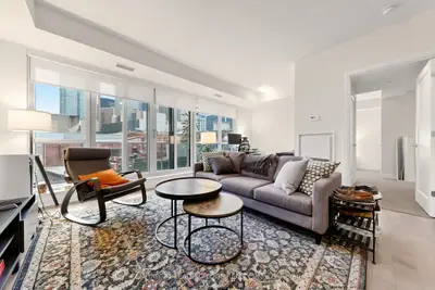 Condo Apartment in Toronto