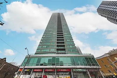 Condo Apartment in Toronto