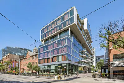 Condo Apartment in Toronto