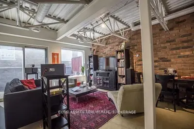 Condo Apartment in Toronto