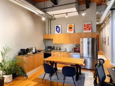 43 Hanna Avenue 116, Toronto, On M6k 1x1