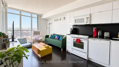 Condo Apartment in Toronto