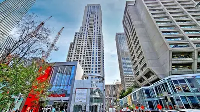 Condo Apartment in Toronto