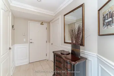 75 York Mills Road 309, Toronto, On M2p 2e7