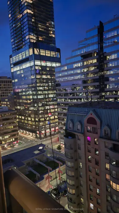 Condo Apartment in Toronto