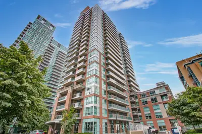 Condo Apartment in Toronto