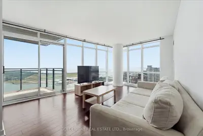 11 Brunel Court 5015, Toronto, On M5v 3y3