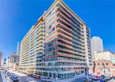 Condo Apartment in Toronto