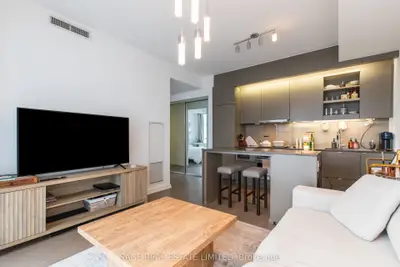 Condo Apartment in Toronto