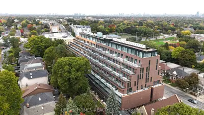 Condo Apartment in Toronto
