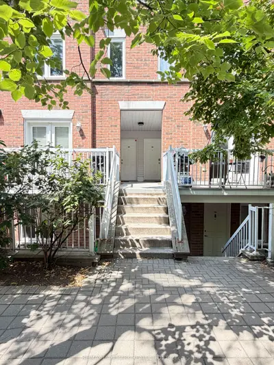 12 Sudbury Street S 3009, Toronto, On M6j 3w7