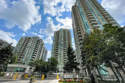 Condo Apartment in Toronto