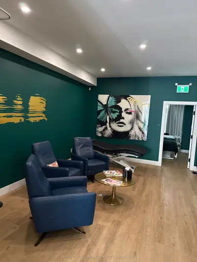 110 Scollard Street Office, Toronto, On M5r 1g2