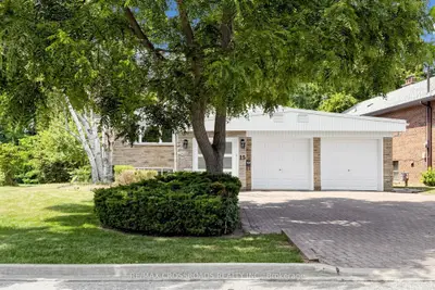 15 Alamosa Drive, Toronto, On M2j 2n6