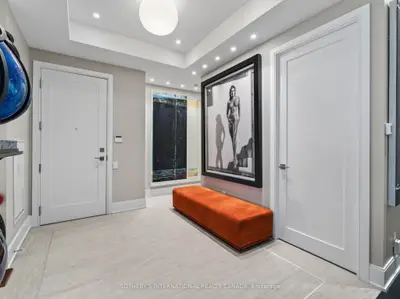 50 Charles Street E 5501, Toronto, On M4y 0c3