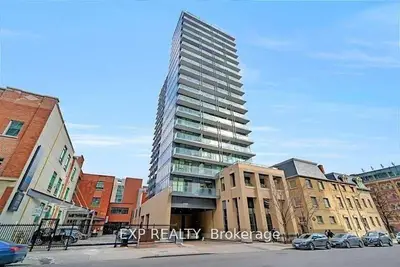 Condo Apartment in Toronto