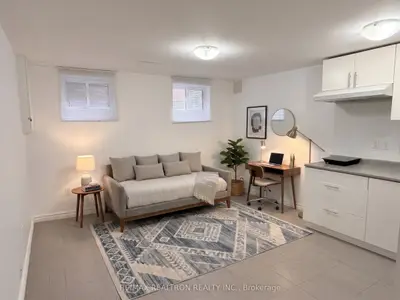 Duplex in Toronto