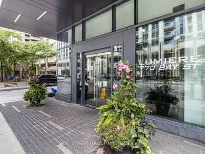 770 Bay Street 1909, Toronto, On M5g 0a6