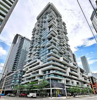 Condo Apartment in Toronto