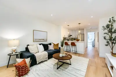 Condo Townhouse in Toronto