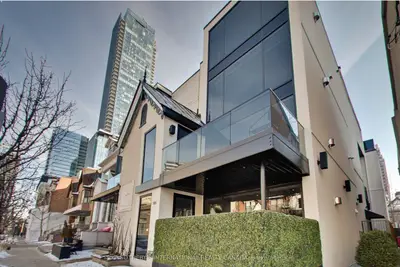 101 Scollard Street Second Floor, Toronto, On M5r 1g4