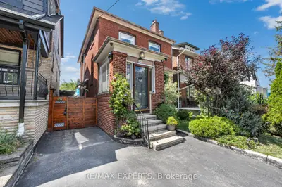406 Lauder Avenue, Toronto, On M6e 3j2