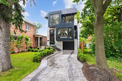 12 Otter Crescent, Toronto, On M5n 2w2
