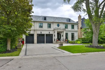 39 Arjay Crescent, Toronto, On M2l 1c6