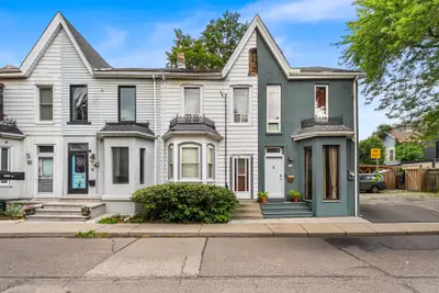 13 Bright Street, Toronto, On M5a 3h5