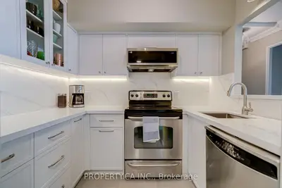 Condo Apartment in Toronto