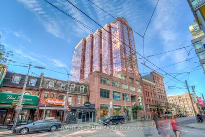 Condo Apartment in Toronto