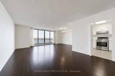 33 Harbour Square 1207, Toronto, On M5j 2g2