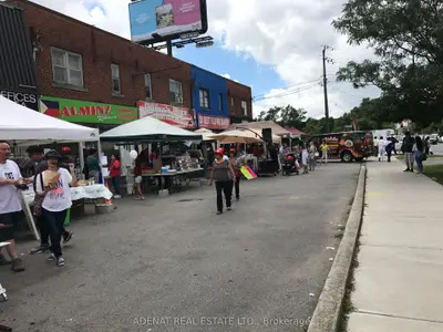 Store W Apt/Office in Toronto