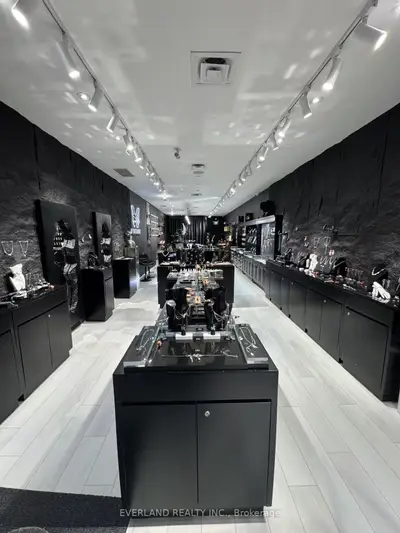 2515 Yonge Street, Toronto, On M4p 2h9