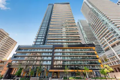Condo Apartment in Toronto