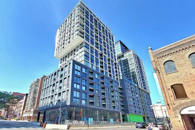 Condo Apartment in Toronto
