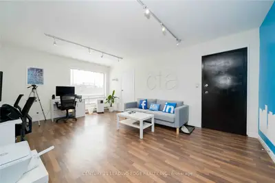 298 Gerrard Street E 2a&b, Toronto, On M5a 2g5