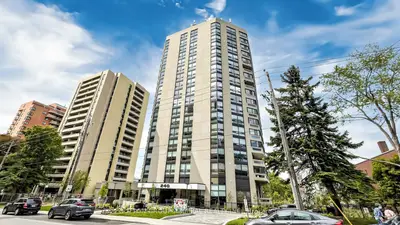 Condo Apartment in Toronto