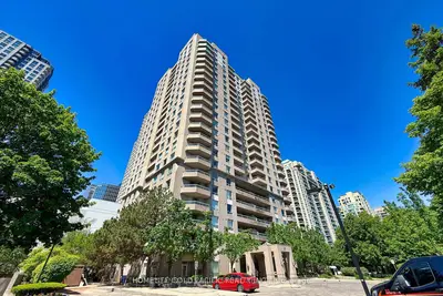 Condo Apartment in Toronto