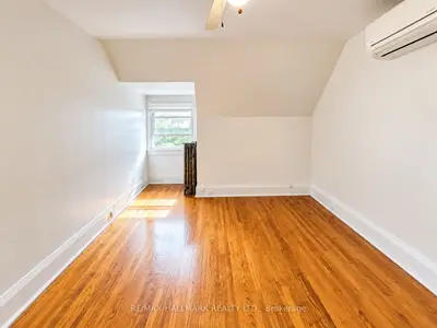 338 Vaughan Road Apt 3, Toronto, On M6c 2n6