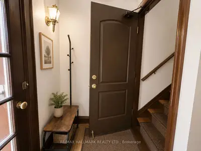 338 Vaughan Road Apt 3, Toronto, On M6c 2n6