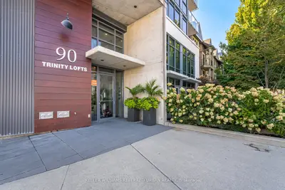 Condo Apartment in Toronto