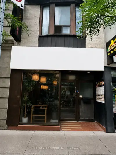 813 Yonge Street, Toronto, On M4w 2g9