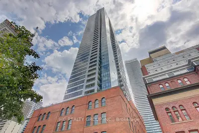 Condo Apartment in Toronto