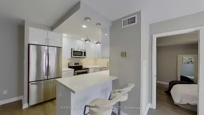 Condo Apartment in Toronto