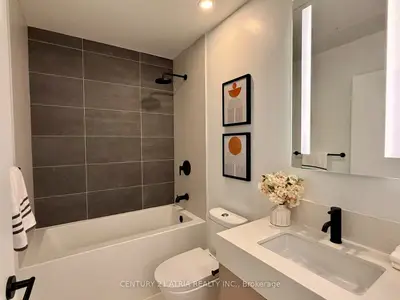 308 Jarvis Street 103, Toronto, On M5b 0e3